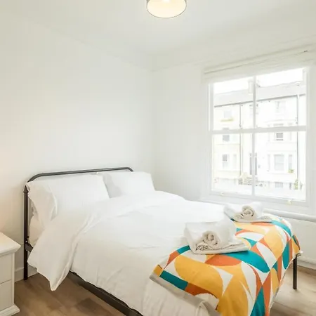 Cosy Two Bedroom Apartment In Excellent Location Cambridge  Exterior photo
