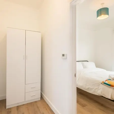 Cosy Two Bedroom Apartment In Excellent Location Cambridge  Exterior photo