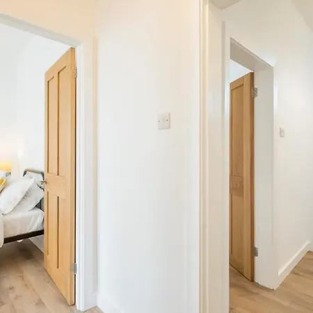 Cosy Two Bedroom Apartment In Excellent Location Cambridge  Exterior photo